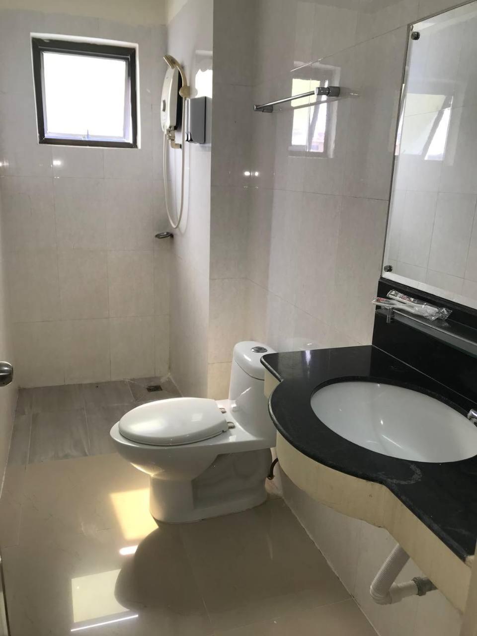Rs Galaxy Hotel Phnom Penh Ngoại thất bức ảnh